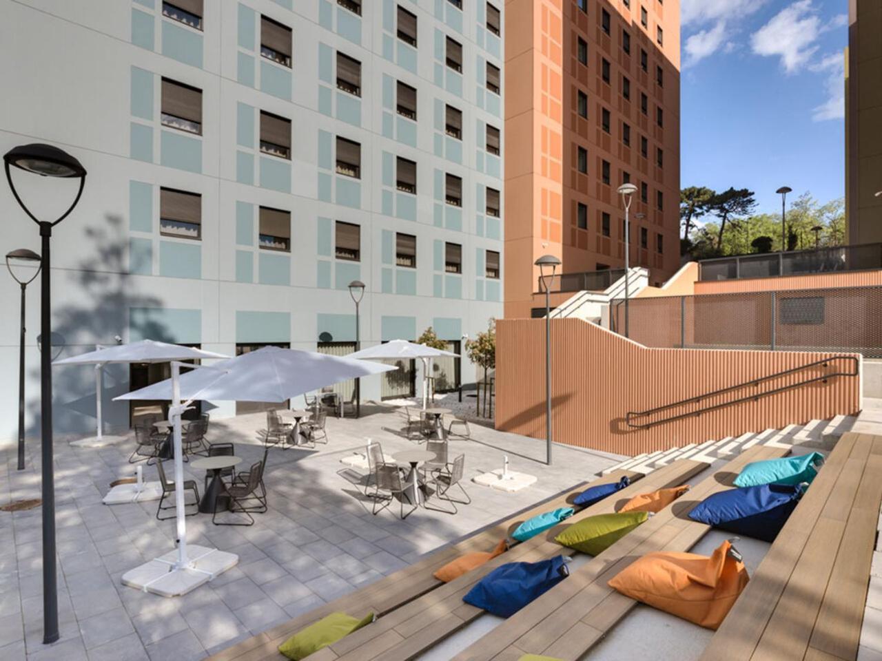 Livensa Living Studios Bilbao Exterior photo
